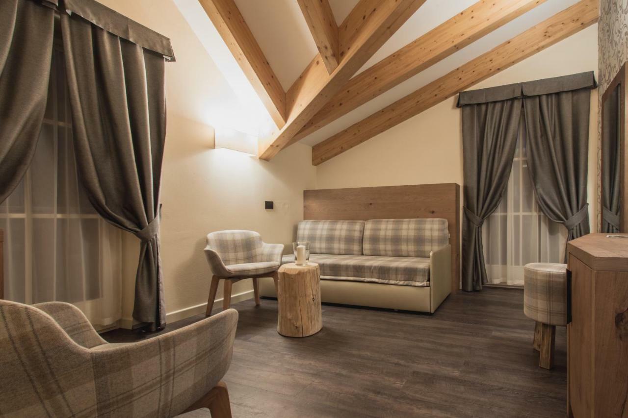 X Alp Hotel Pozza di Fassa Esterno foto